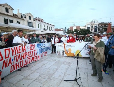 Έξαλλοι οι κάτοικοι του Ρίου-Αντιρρίου με τις τιμές των διοδίων- Αποχώρηση βουλευτή του ΣΥΡΙΖΑ κάτω από αποδοκιμασίες